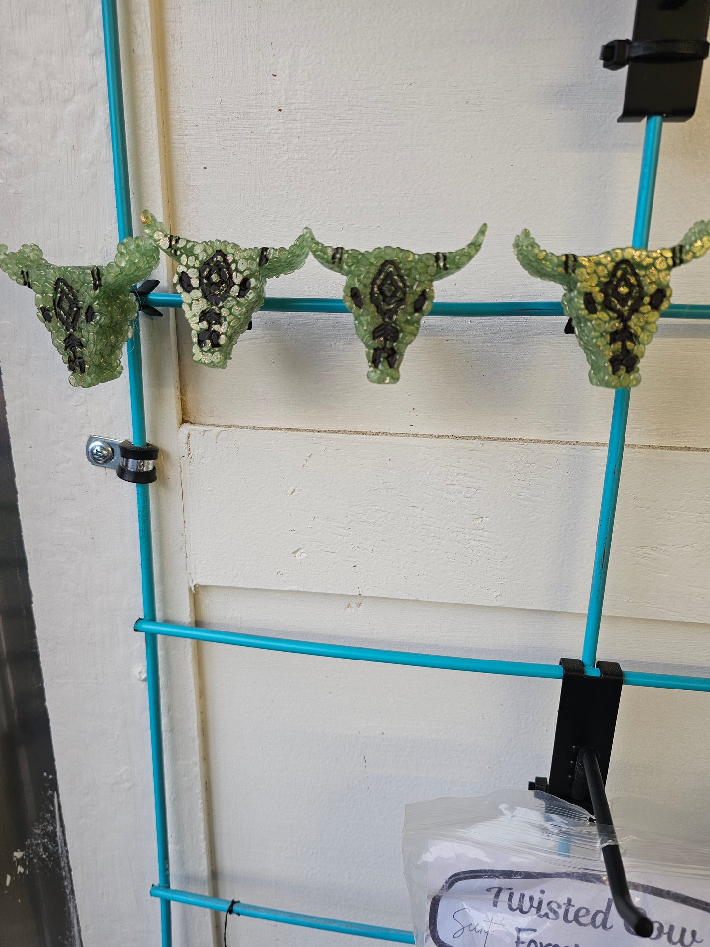 Steer vent clips